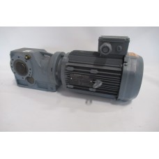 54 RPM 2,2 kW  366 Nm Asmaat 35 mm. Unused. 